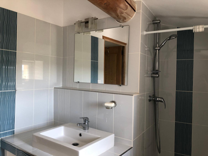 Bathroom, L'Arbre d'Alice, Alpes-de-Haute-Provence