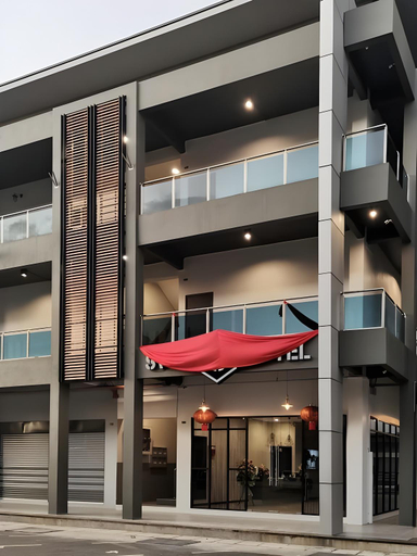 Exterior & Views