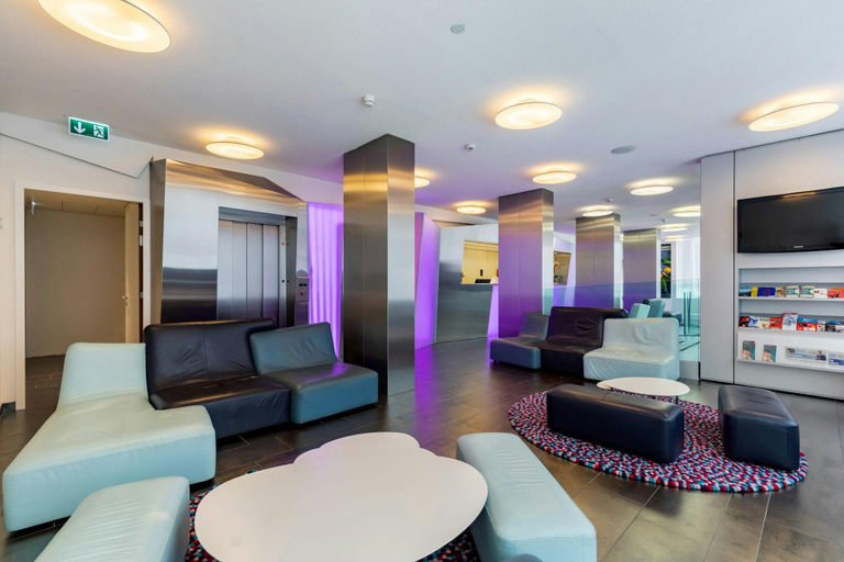Public Area 2, Hotel Cristal, Genève