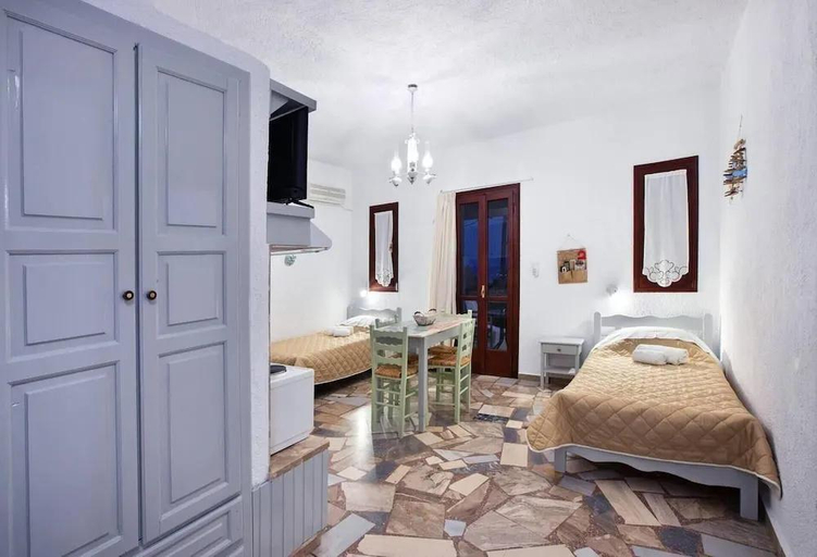 Bedroom 2, Studio with sea view, Crete