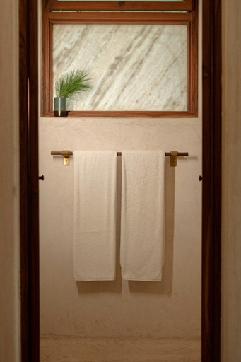 Bathroom 4, AMAYA, Solan