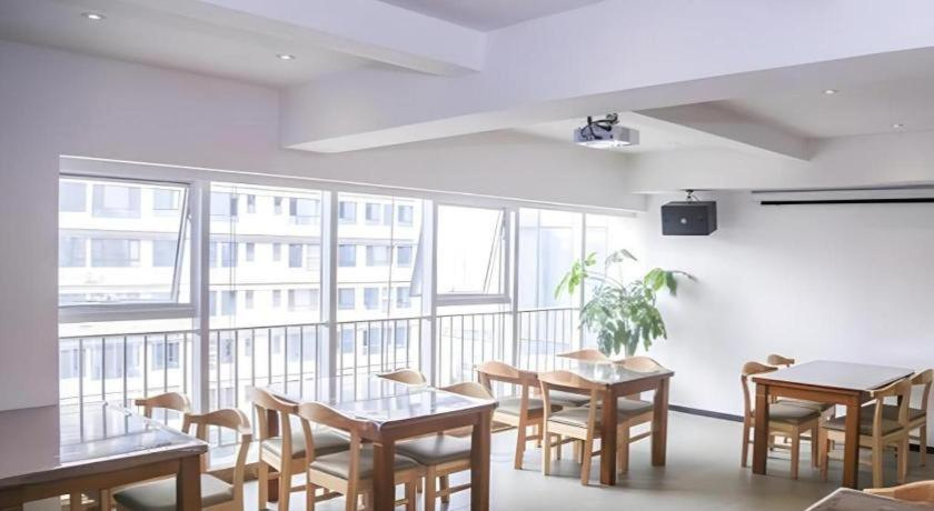Food & Drinks 4, LAVANDE Hotel Dalian Huanan Square North Railway Station, Dalian