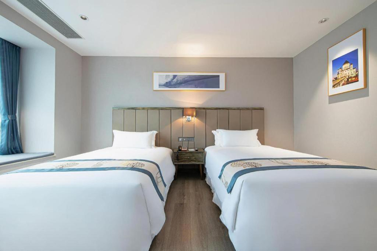 Bedroom 2, Landmark Hotel, Zhuhai
