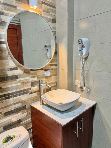 Bathroom 5, Hostal Quil, Guayaquil