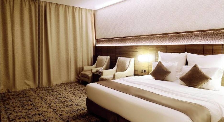 Bedroom 3, Sama Al Madinah Hotel, Al Madinah Al Munawwarah
