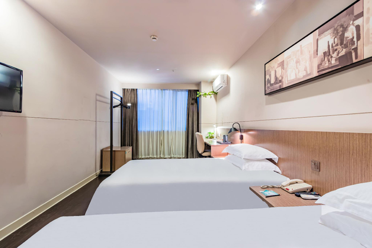 Bedroom 2, Jinjiang Inn Select Hangzhou Binjiang University City Puyan Metro Station, Hangzhou