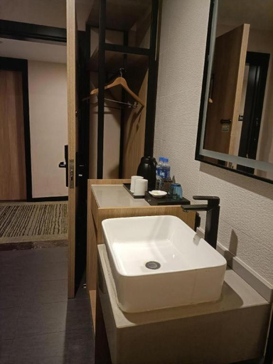 Bathroom 3, GreenTree Inn Express Hangzhou Xixi Wetland, Hangzhou