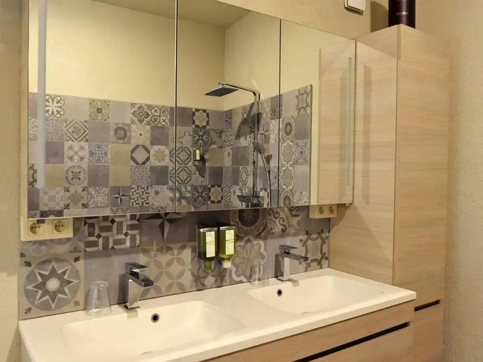 Bathroom 4, Vlaanderen Cozy Cottage, Limburg