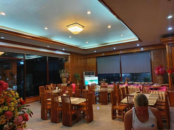 Food & Drinks 5, Pathum Thani Place Hotel, Muang Pathum Thani