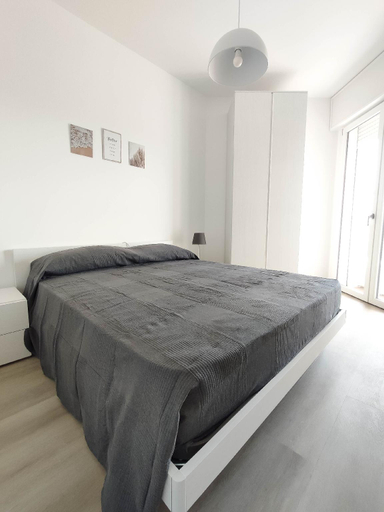 Bedroom 4, Apartment with sea view and balcony in Jesolo, Venezia