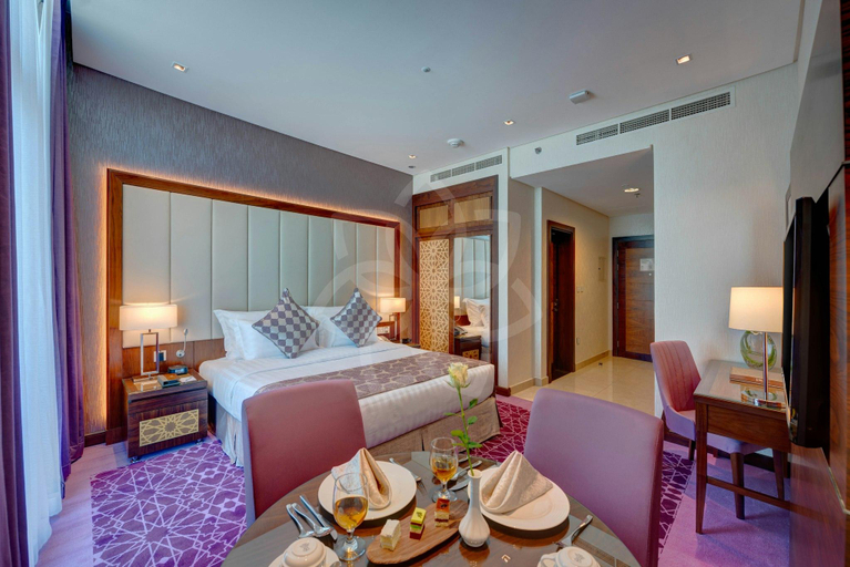 Bedroom 3, Royal Continental Suites, Dubai