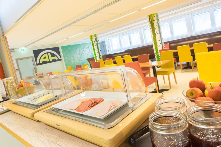 Food & Drinks 5, Airport Hostel, Hamburg