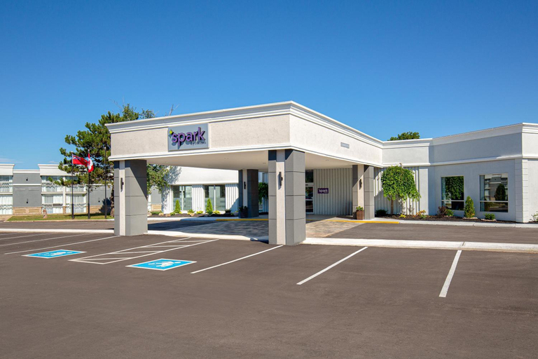 Exterior & Views 2, Spark by Hilton Owen Sound, Grey