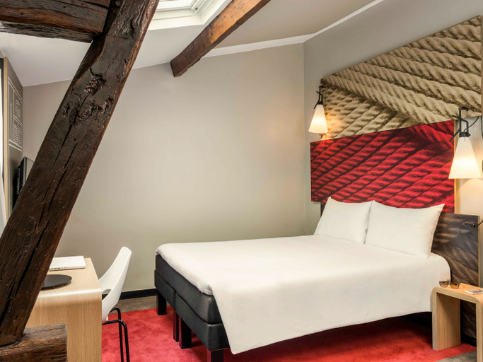 Bedroom 2, ibis Paris Avenue de la Republique, Paris