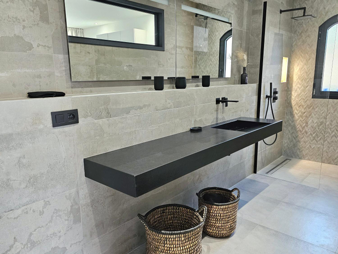 Bathroom, Suite Sieste en Provence, Var