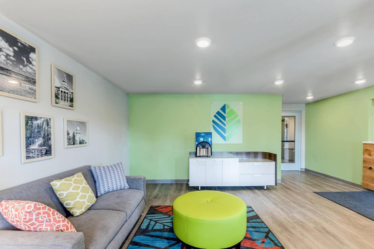 Public Area 3, WoodSpring Suites Chicago Addison, Dupage