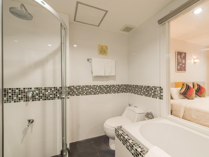 Bathroom 5, iCheck inn Residence Sathorn, Yannawa