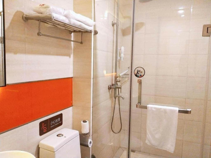 Bathroom 4, 7 Days Premium Nanchang Xiaolan Industrial Park Bogang Metro Station, Nanchang