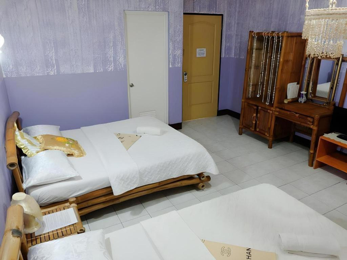 Bedroom 3, La Isla Bonita Resort, Malay