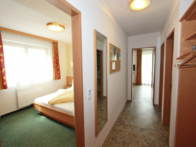 Bedroom 3, Apartment in Kaltenbach near Ski Lift, Schwaz