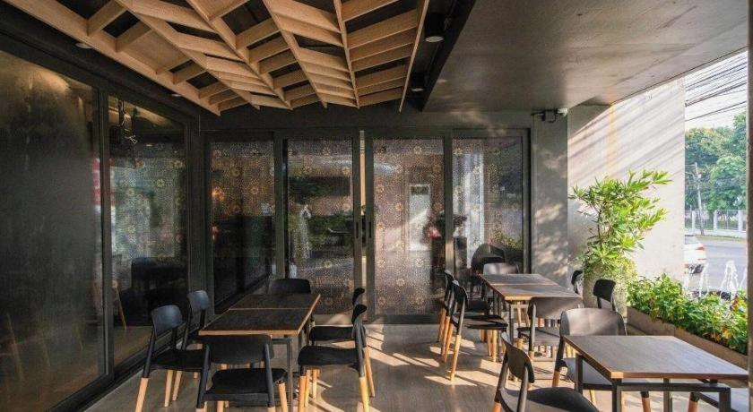 Food & Drinks 4, Neca Reiche, Hat Yai