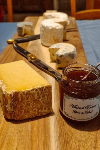 Food & Drinks 4, La Mez a Nine chambres d'hotes, Puy-de-Dôme