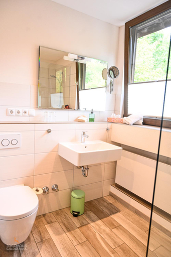 Bathroom 3, Jagdhaus Rech - Ahr, Ahrweiler