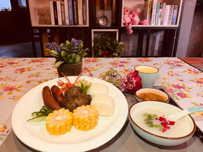 Food & Drinks 5, Lakeside Memory Inn Guilin, Guilin