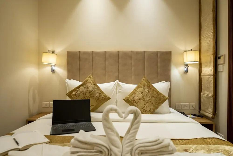 Bedroom 3, Celebrant Hotel, Varanasi