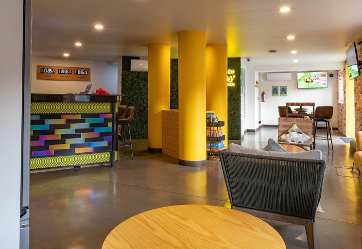 Public Area 3, Hotel Estancias VIVE MX Cuauhtemoc, Trademark by Wyndham, Mexico City
