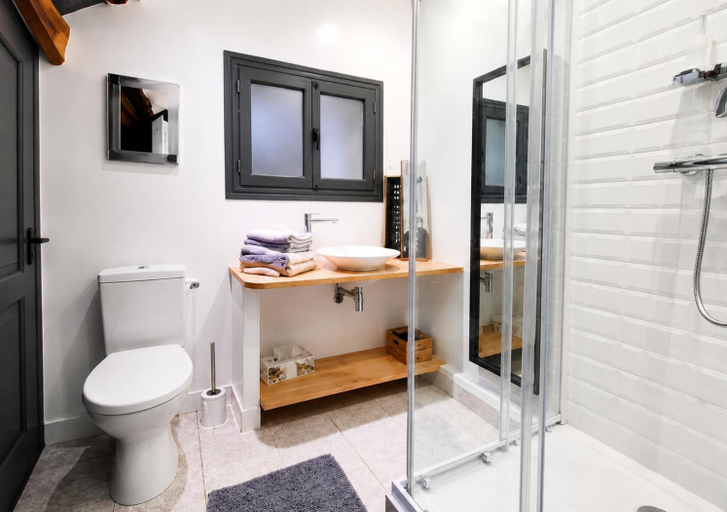 Bathroom 5, Plan B - Chambres & Studios, Pyrénées-Atlantiques
