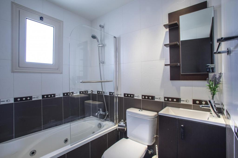 Bathroom 2, Protaras Villa Michelle 10