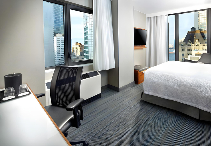 Bedroom 2, The Cloud One New York-Downtown, part of the Motel One Group, New York
