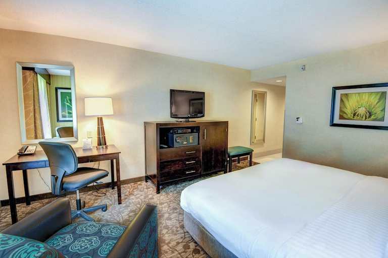 Guestroom 1, Holiday Inn Express Hotel of Neptune by IHG, Monmouth