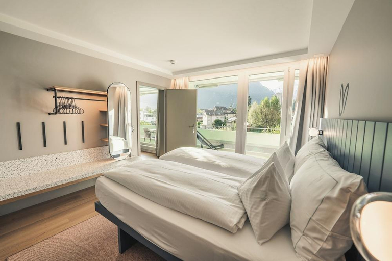 Bedroom 2, HOP Apartments & Suites, Interlaken
