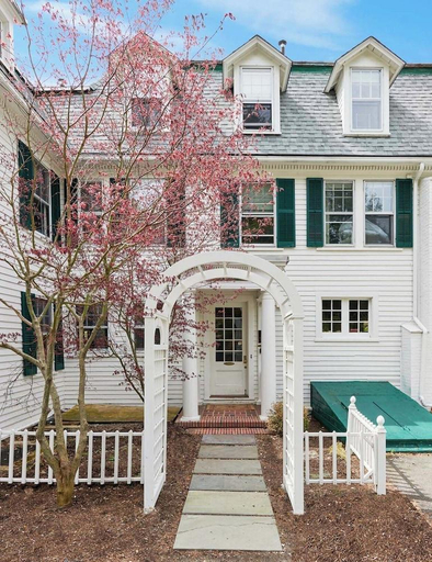 Exterior & Views 1, 하이드어웨이 인 레녹스, Berkshire