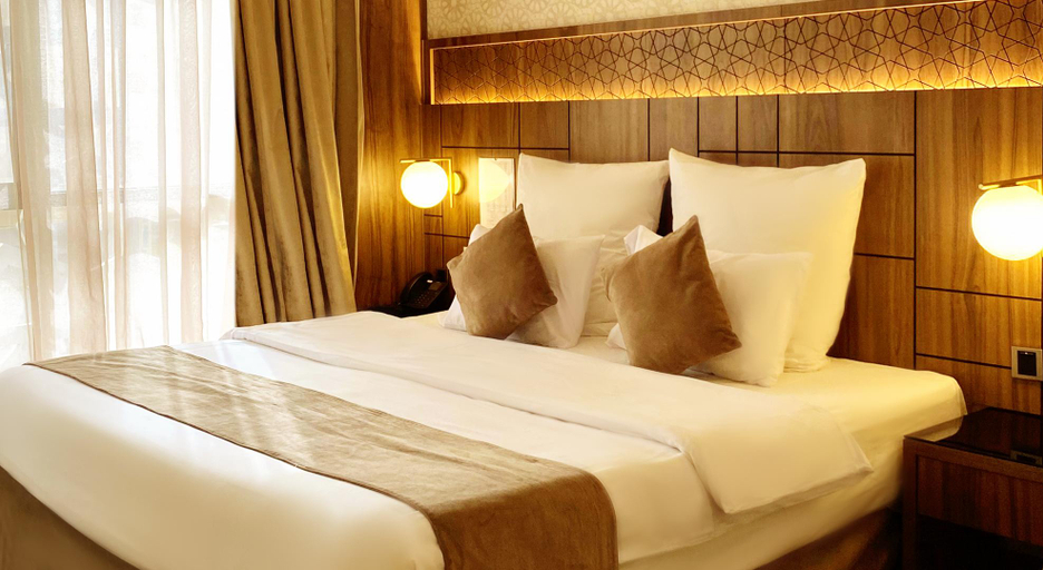 Bedroom 3, Sama Al Madinah Hotel, Al Madinah Al Munawwarah