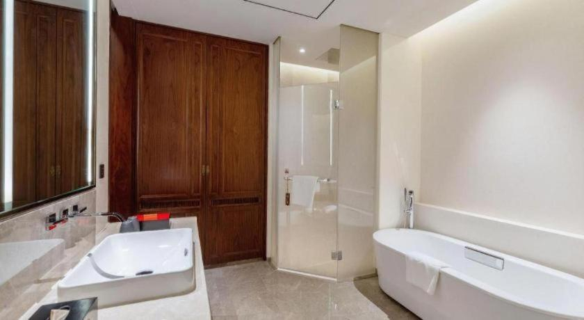 Bathroom 3, Pingtian Bandao Hotel, Chizhou