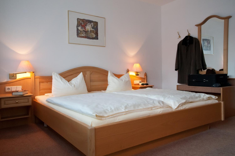 Bedroom 4, Hotel Landhaus Klockener, Hochsauerlandkreis