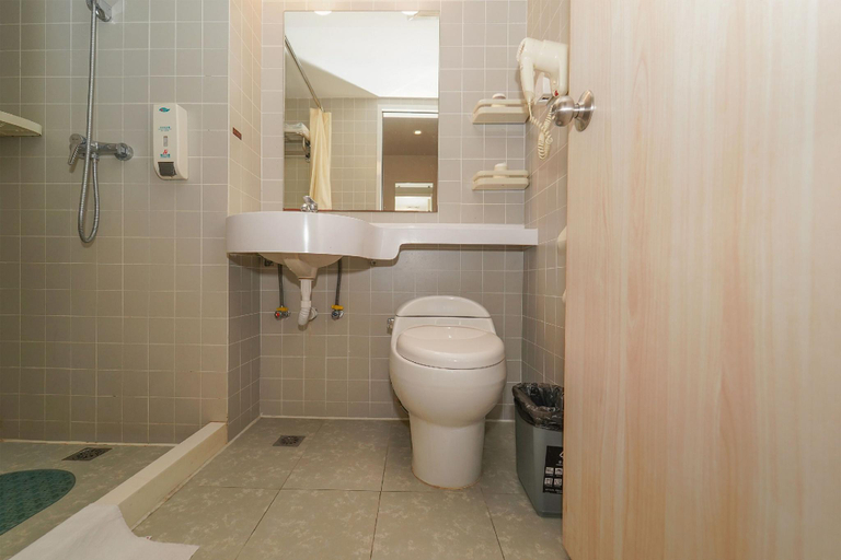 Bathroom 3, Jinjiang Inn Shanghai Innovation Industrial Park Caolu Metro Station, Shanghai