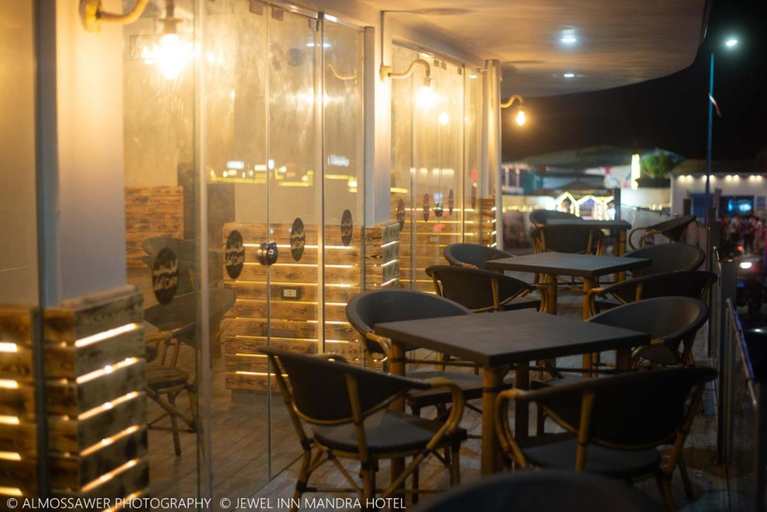 Food & Drinks 4, Jewel Mandara Apartments, Al-Muntazah