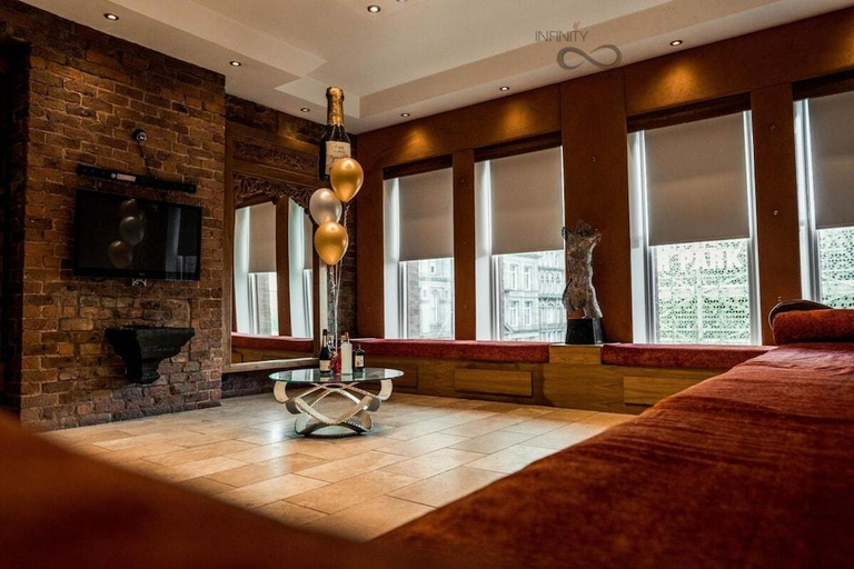 Others, The Famous Floor Sleeps 26 and Group Acc Sleeps30, Sefton