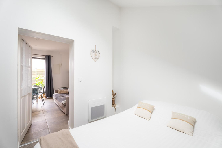 Bedroom 2, Les Villas de Locmiquel BORD DE MER, Morbihan