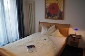 Others, Hotel Kassel Ost, Kassel
