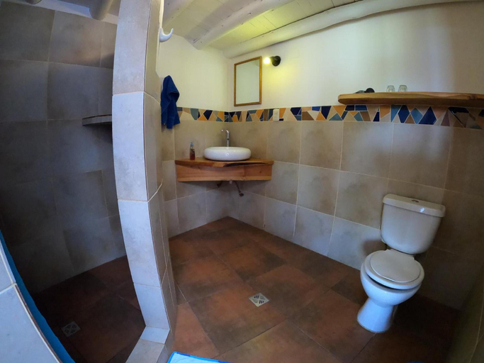 Bathroom, Hotel La Cupula, Manco Kapac