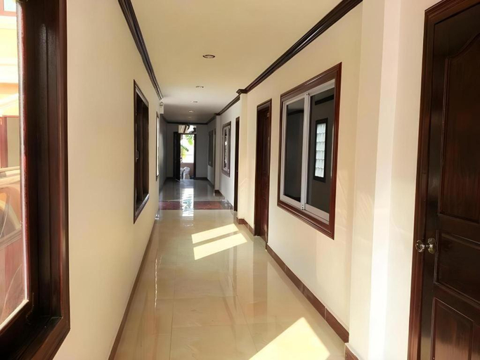 Others 5, Khamsaner Hotel, Vientiane