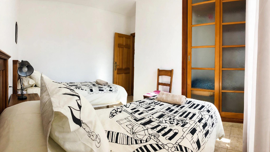 Bedroom 3, Villa Neptuno with private pool, sea view, Sat-tv free Wifi, Las Palmas