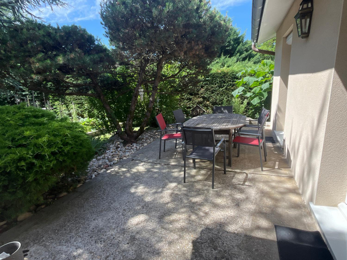 Others 5, Chez Amelie, Isère