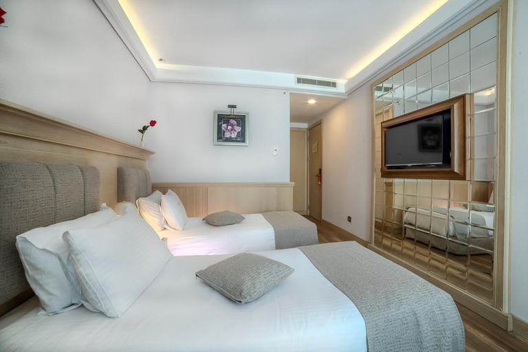 Bedroom 4, The Conforium Hotel, Zeytinburnu