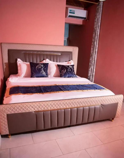 Bedroom 2, THE DREAMS HOTEL, Wouri